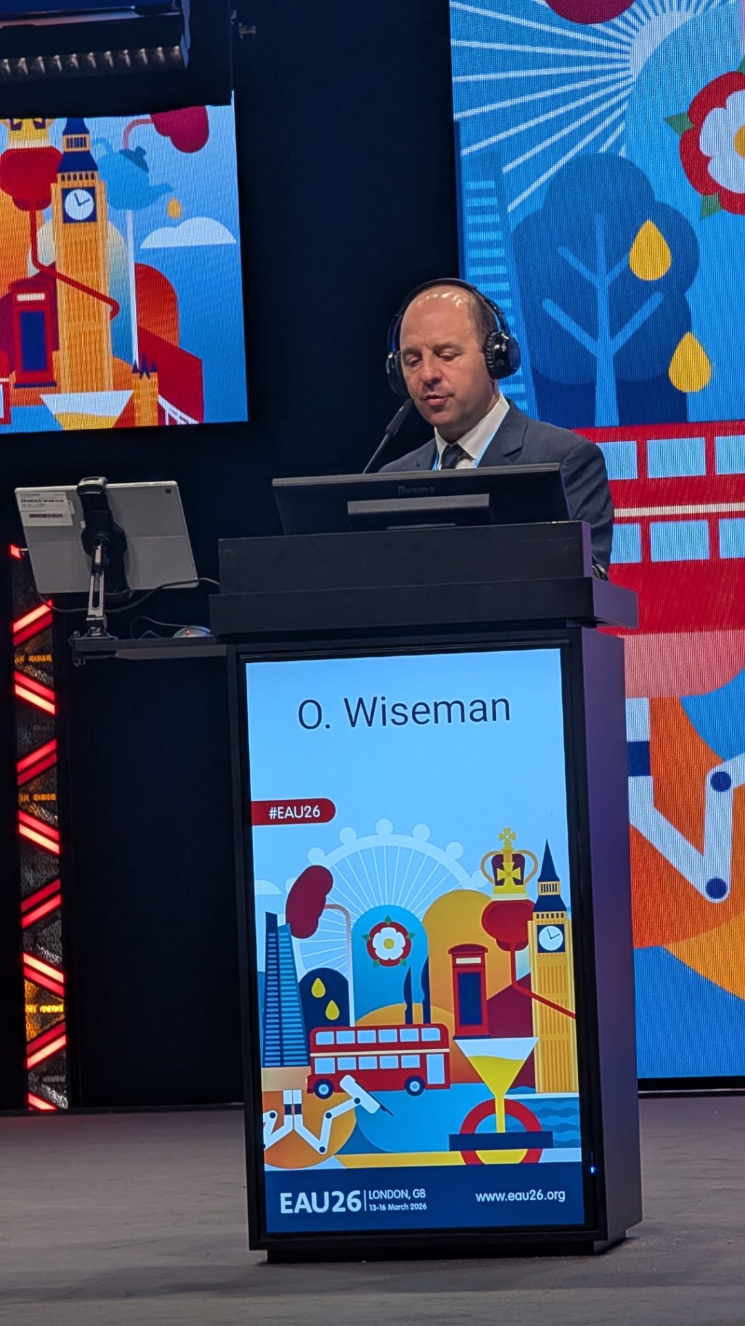 Mr Oliver Wiseman speaking at a urology conference